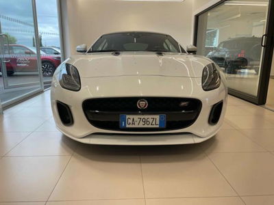 Jaguar F-Type Coup&eacute; 2.0 aut. Coup&eacute; Chequered Flag del 2020 usata a Massarosa