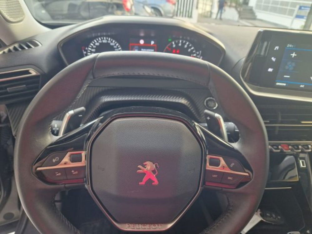 Peugeot 2008 usata a Napoli (18)