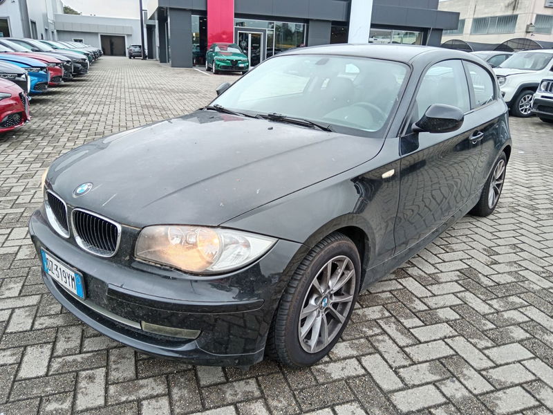 BMW Serie 1 116i cat 3 porte Eletta  del 2010 usata a Alessandria