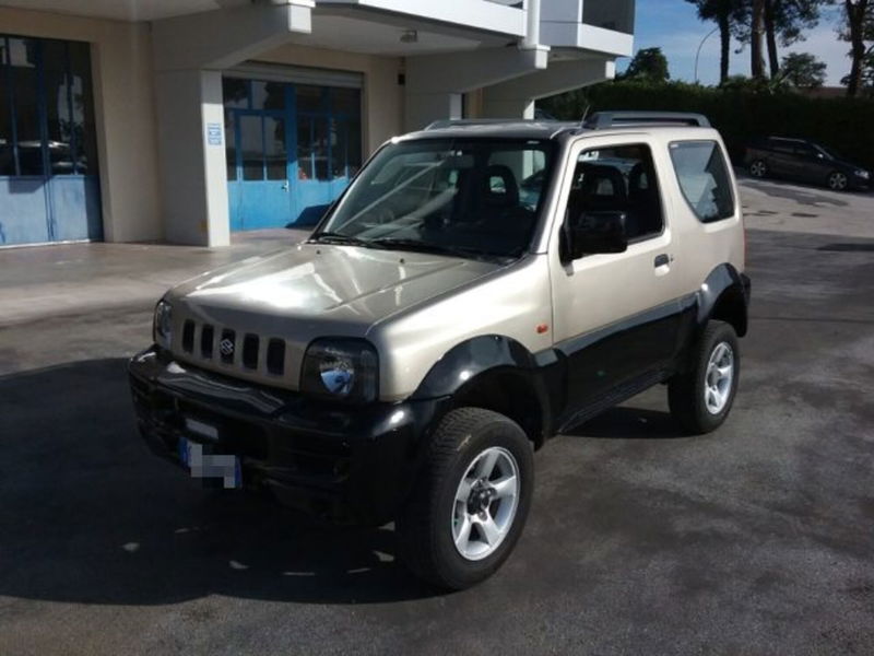 Suzuki Jimny 1.3i 16V cat 4WD JLX  del 2002 usata a Macerata