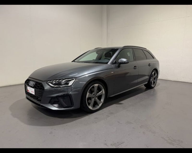 Audi A4 Avant 35 2.0 tdi mhev S Line edition 163cv s-tronic del 2023 usata a Conegliano