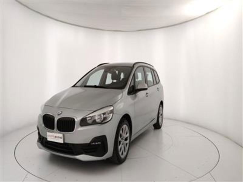 BMW Serie 2 Gran Tourer 218d xDrive  Advantage  del 2019 usata a Bari