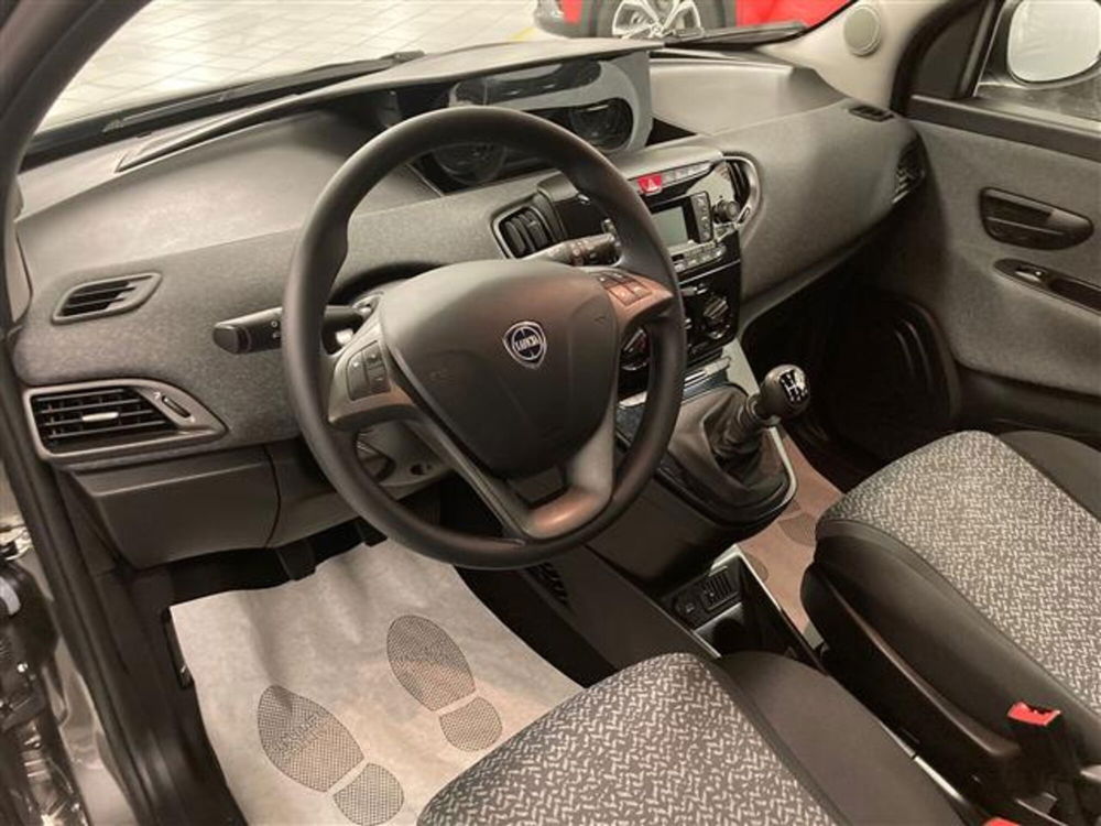 Lancia Ypsilon usata a Brescia (12)