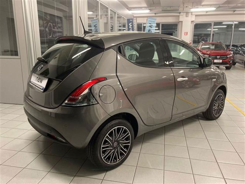 Lancia Ypsilon usata a Brescia (4)