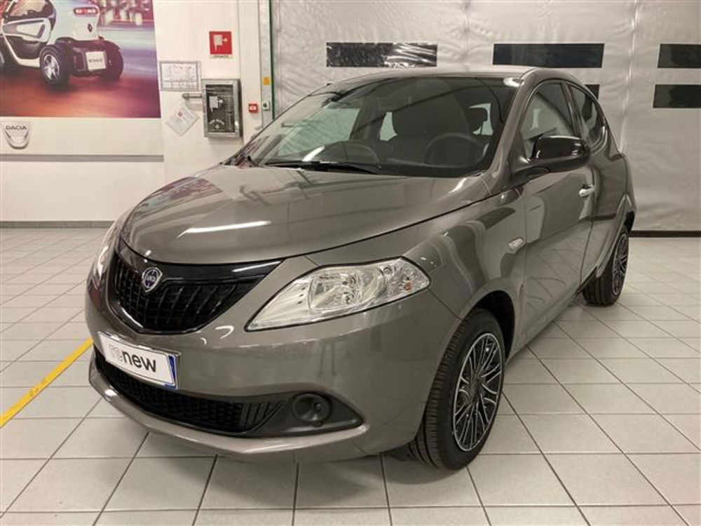 Lancia Ypsilon usata a Brescia (6)