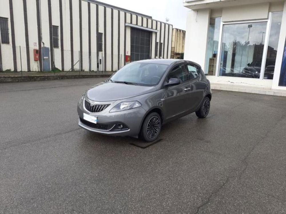 Lancia Ypsilon nuova a Firenze