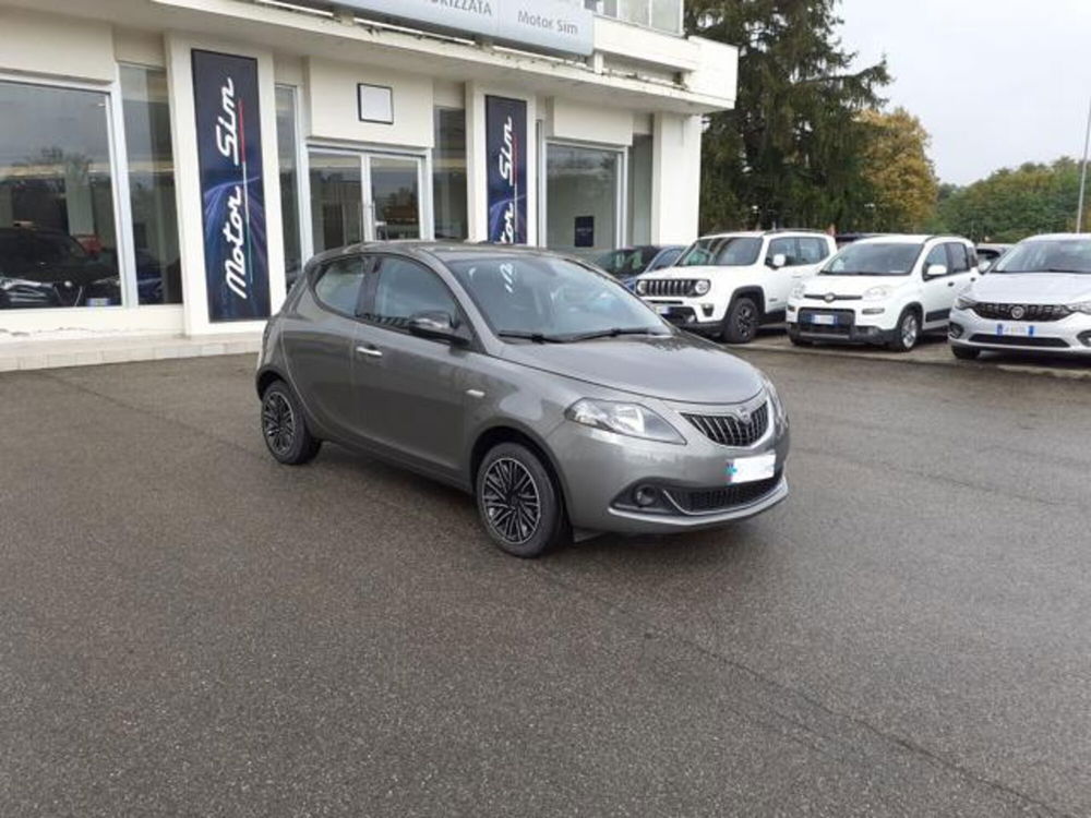 Lancia Ypsilon nuova a Firenze (3)