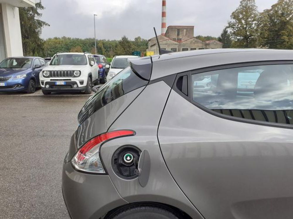 Lancia Ypsilon nuova a Firenze (6)