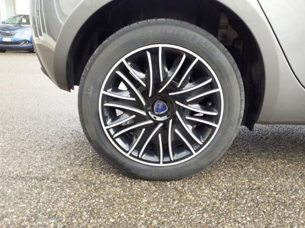 Lancia Ypsilon nuova a Firenze (7)