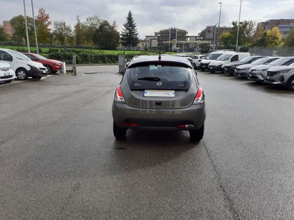 Lancia Ypsilon nuova a Firenze (9)