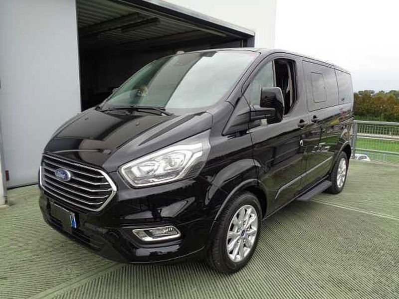 Ford Tourneo Custom 320 2.0 EcoBlue 185CV MHEV PC Titanium X del 2020 usata a Castelfranco Veneto