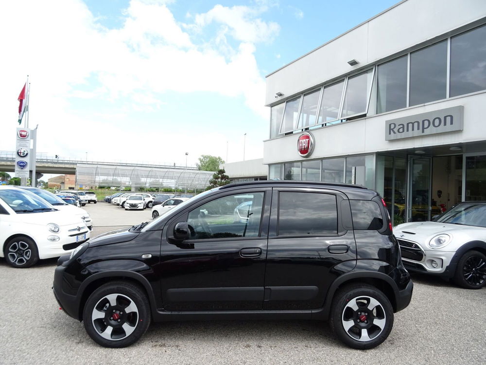 Fiat Panda Cross nuova a Venezia (2)