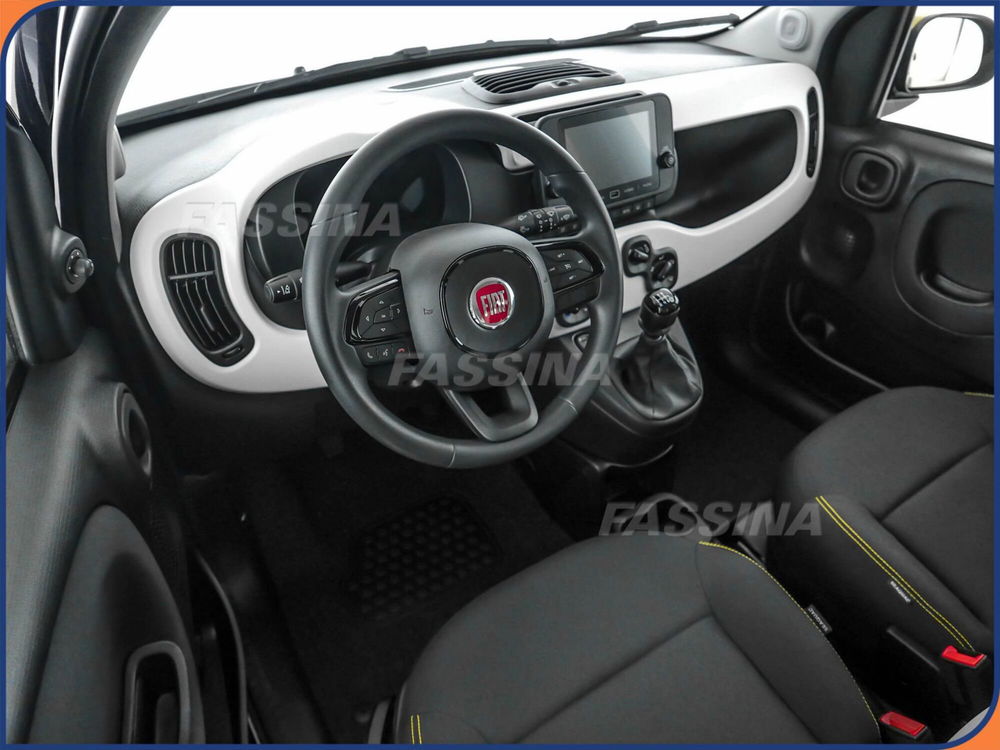 Fiat Panda Cross nuova a Milano (9)