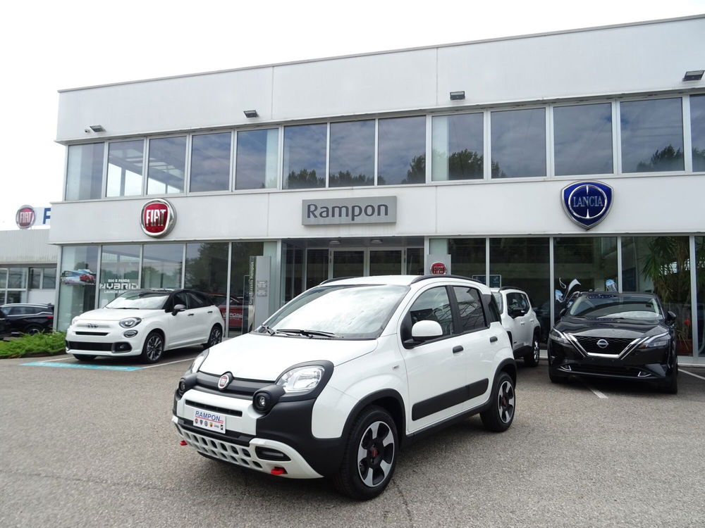 Fiat Panda Cross nuova a Venezia