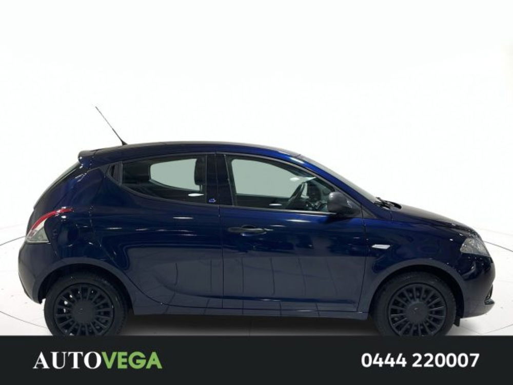 Lancia Ypsilon usata a Vicenza (3)