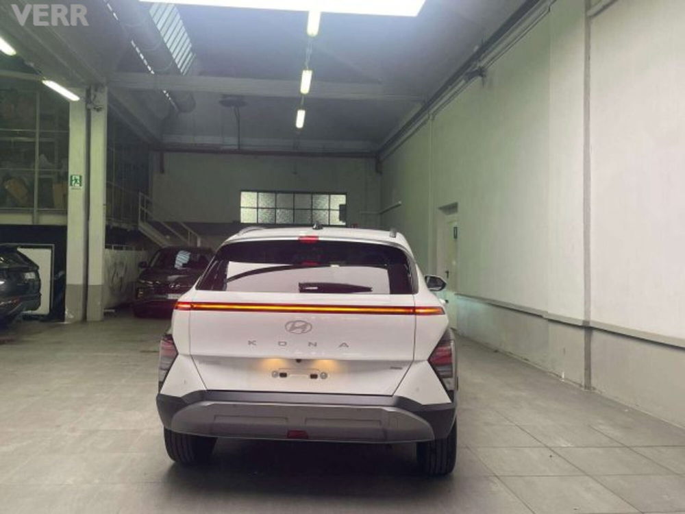 Hyundai Kona nuova a Milano (8)