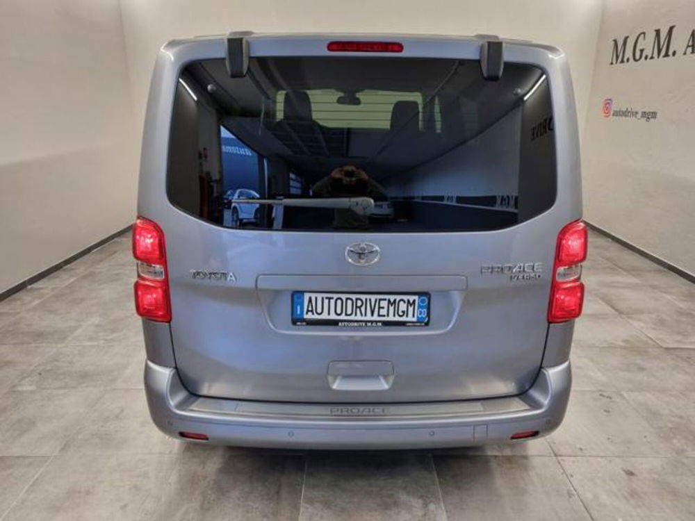 Toyota Proace Verso usata a Como (3)