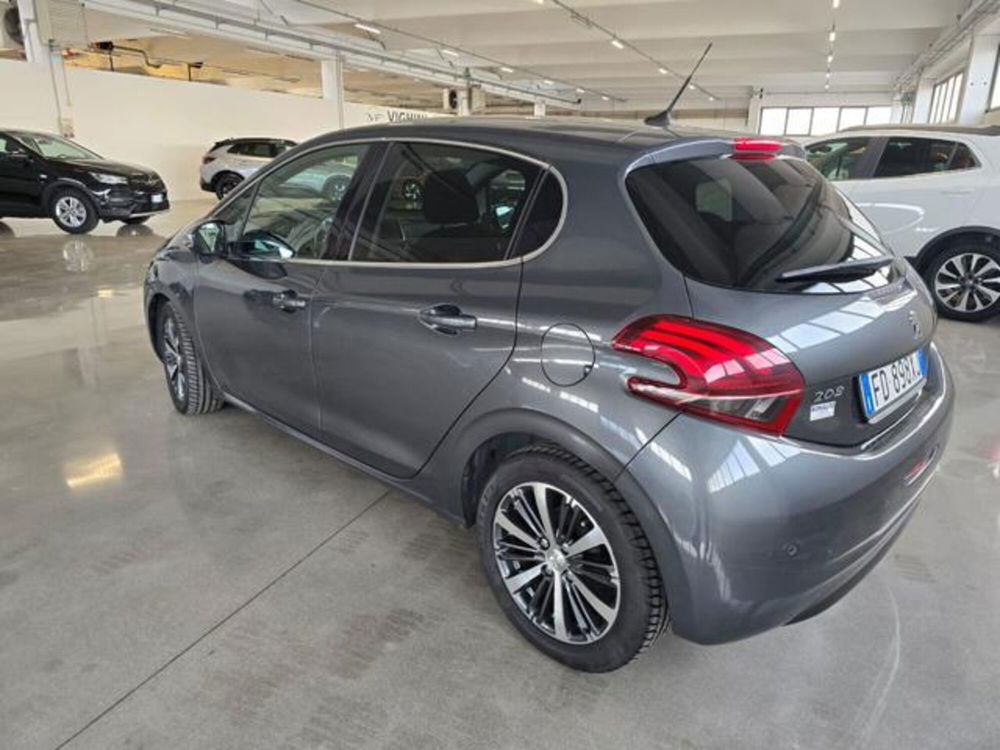 Peugeot 208 usata a Verona (3)