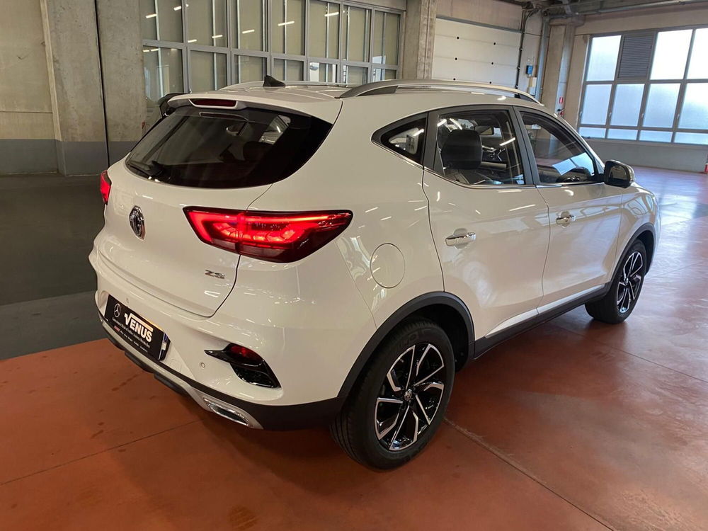 Mg ZS (2021-->) usata a Milano (6)