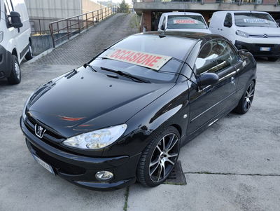 Peugeot 206 Cabrio HDi FAP CC RC Line del 2006 usata a Canelli