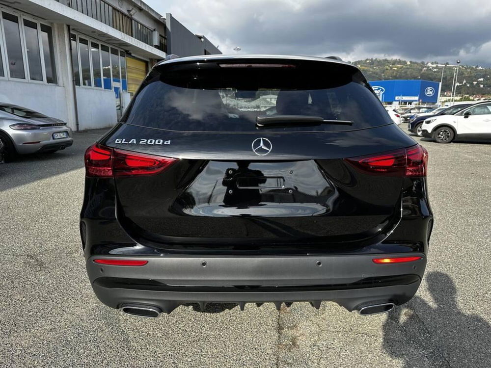 Mercedes-Benz GLA SUV nuova a Torino (5)