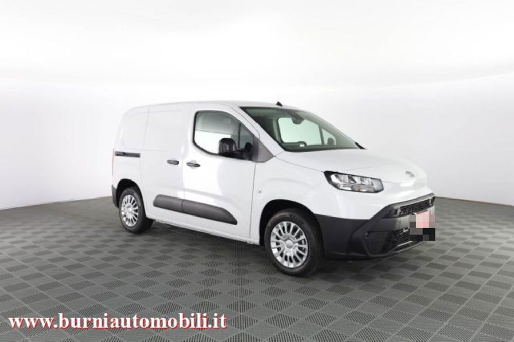 Toyota Proace City nuova a Milano (2)