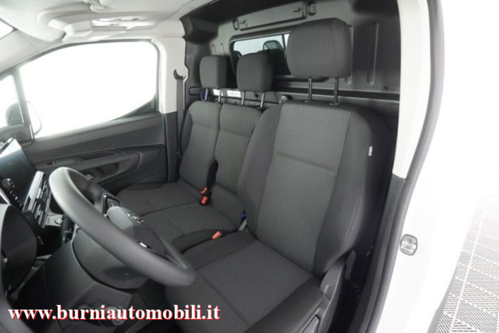 Toyota Proace City nuova a Milano (5)