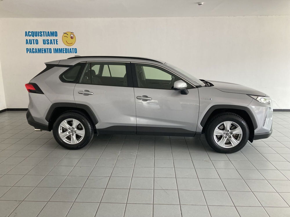 Toyota Rav4 usata a Barletta-Andria-Trani (3)