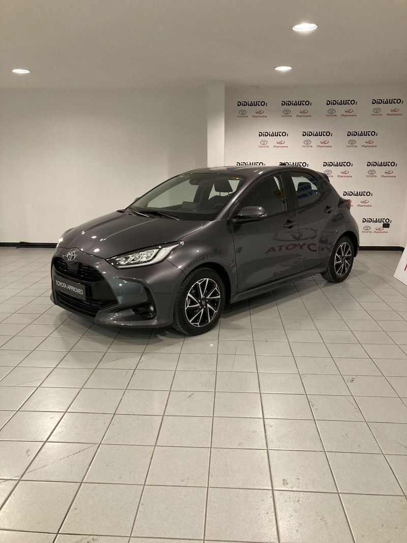 Toyota Yaris 1.0 5 porte Trend  del 2022 usata a Barletta