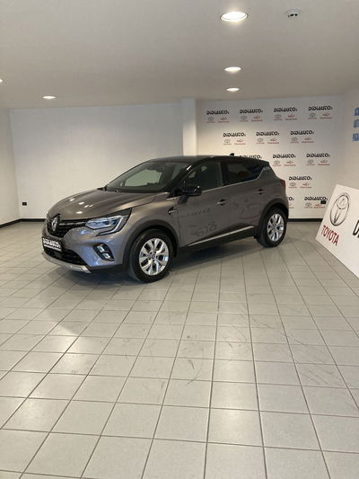 Renault Captur Plug-in Hybrid E-Tech 160 CV Techno del 2021 usata a Barletta