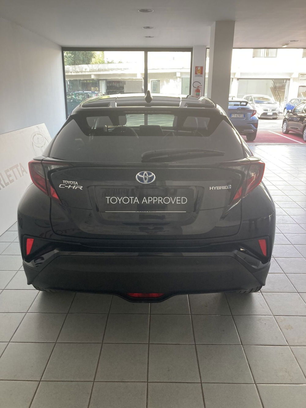 Toyota Toyota C-HR usata a Barletta-Andria-Trani (6)