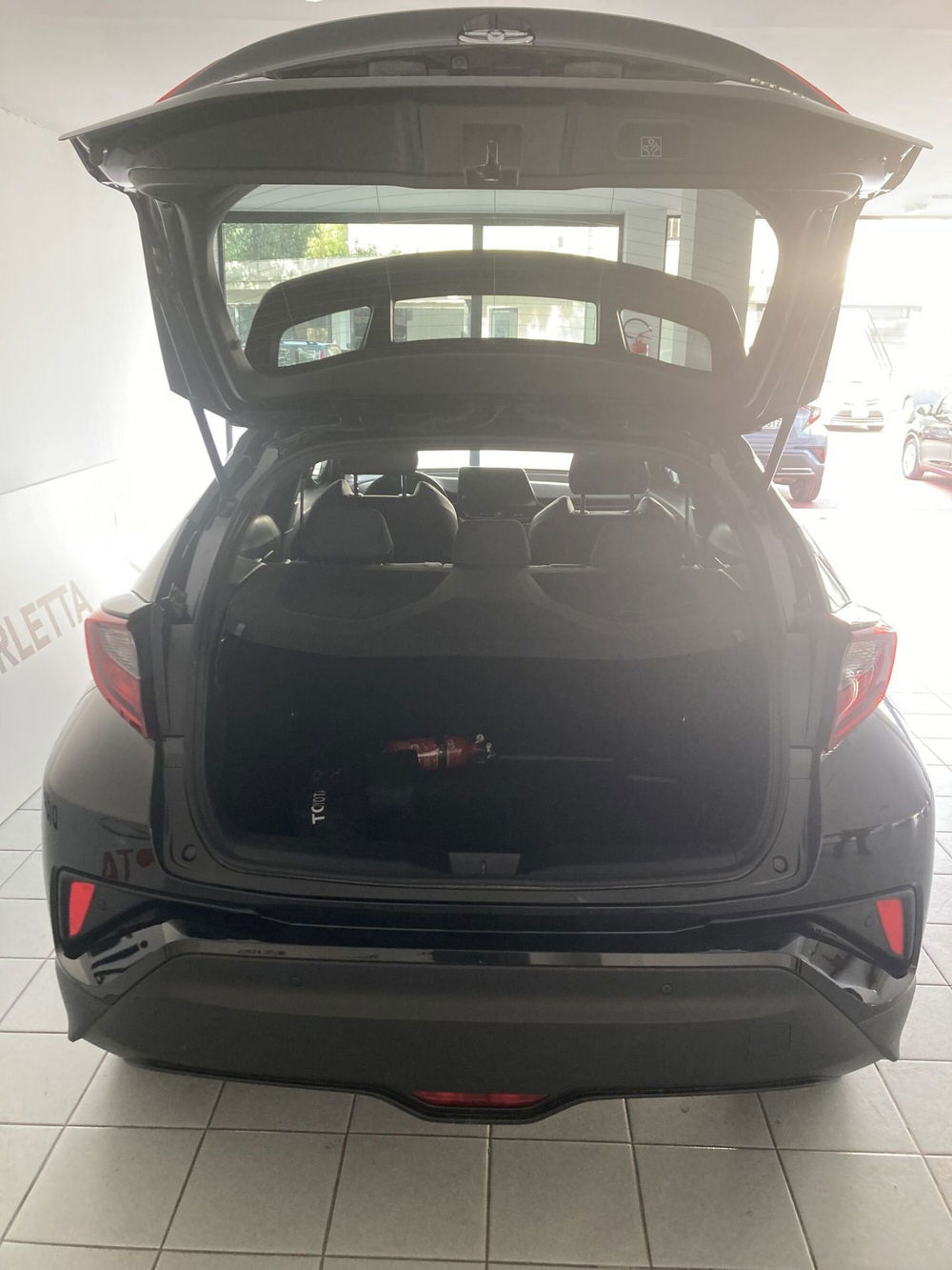 Toyota Toyota C-HR usata a Barletta-Andria-Trani (7)