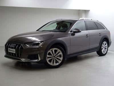 Audi A4 Allroad Allroad 40 2.0 tdi mhev Identity Contrast quattro 204cv s-tronic del 2021 usata a Tavernerio