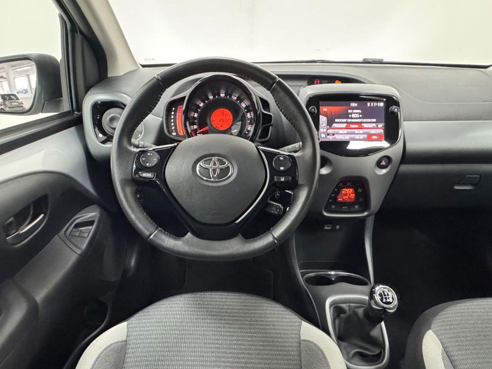 Toyota Aygo usata a Como (10)