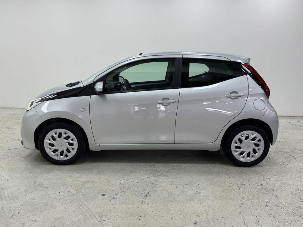 Toyota Aygo usata a Como (8)