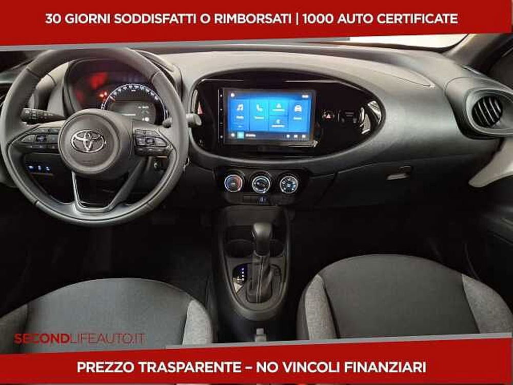 Toyota Aygo X nuova a Chieti (7)