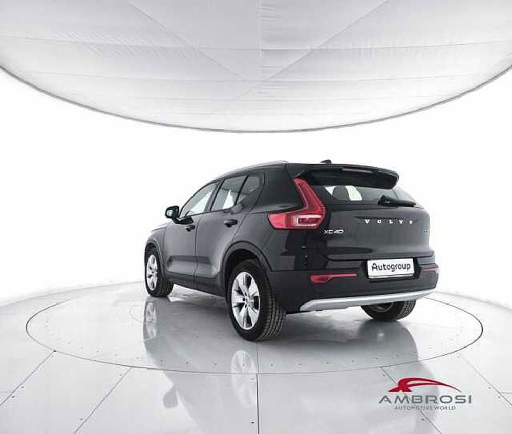 Volvo XC40 usata a Perugia (4)