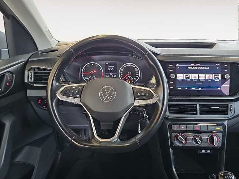 Volkswagen T-Cross usata a Lecco (11)