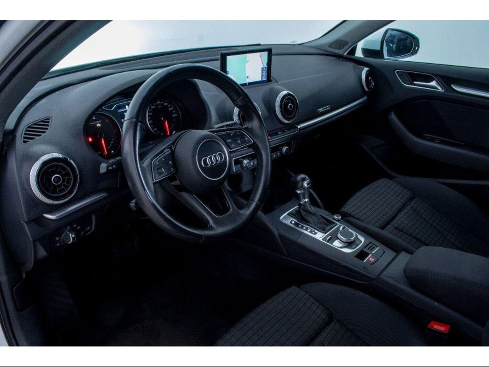 Audi A3 Sportback usata a Novara (9)