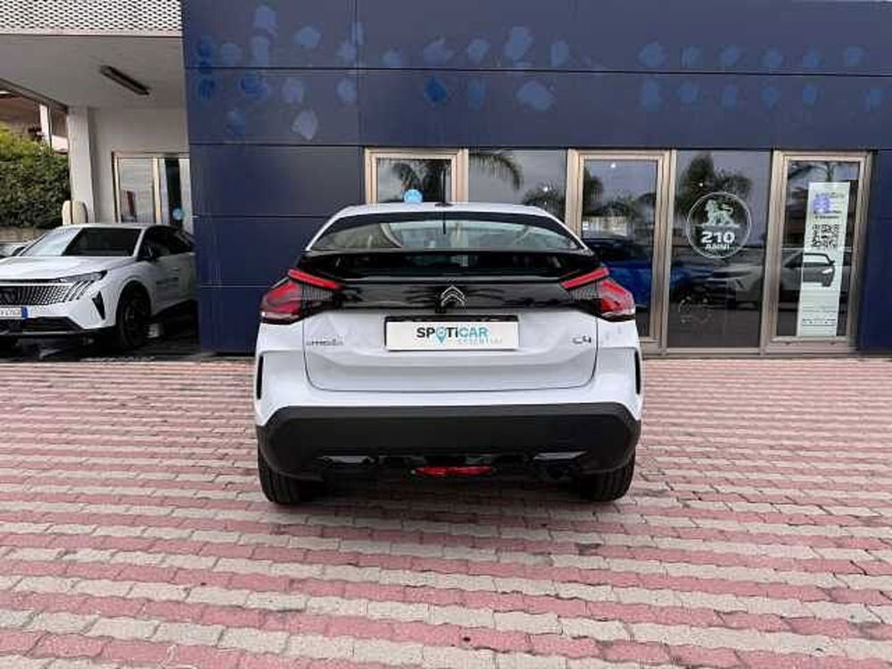 Citroen C4 nuova a Vibo Valentia (7)