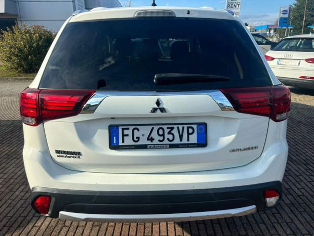 Mitsubishi Outlander usata a Milano (2)