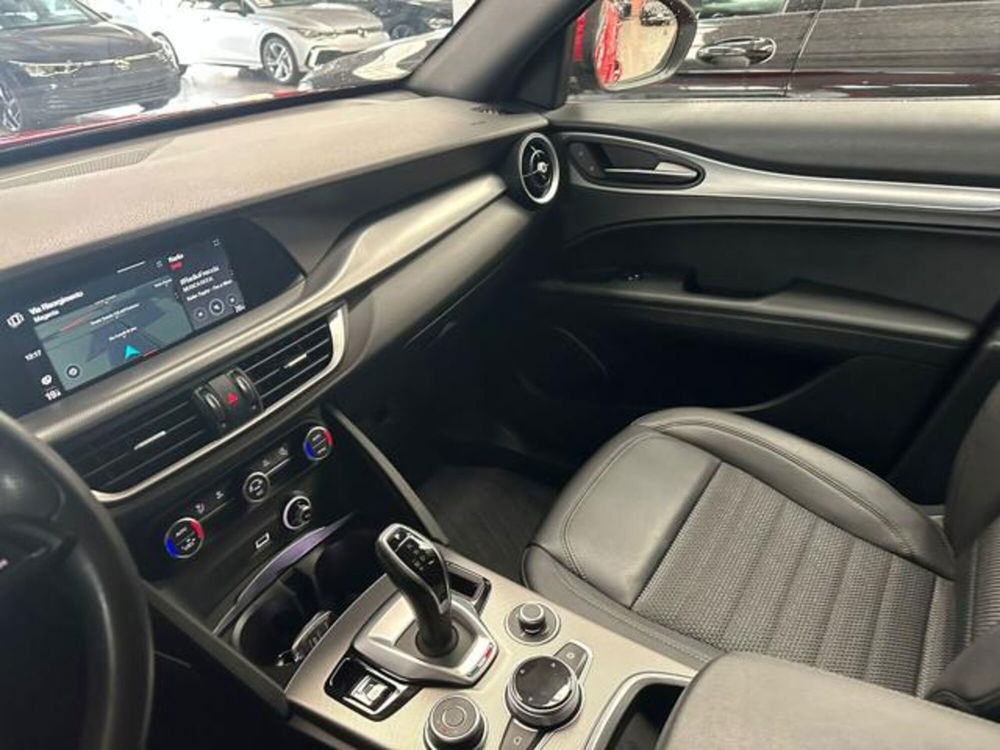 Alfa Romeo Stelvio usata a Milano (15)