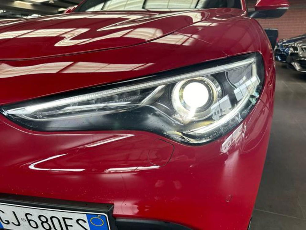 Alfa Romeo Stelvio usata a Milano (4)