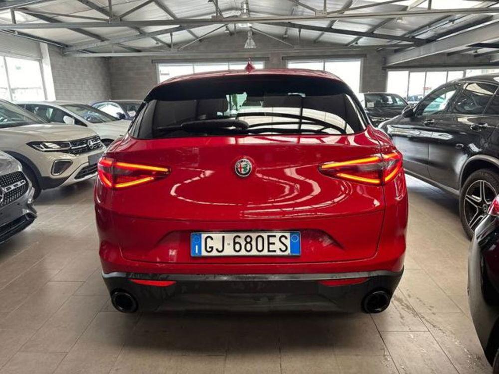 Alfa Romeo Stelvio usata a Milano (6)