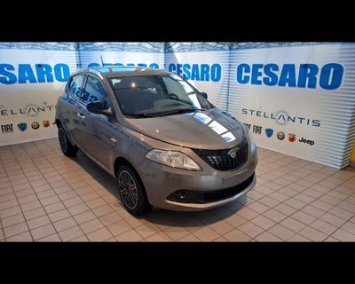 Lancia Ypsilon 1.0 FireFly 5 porte S&amp;S Hybrid Ecochic A. Ferretti nuova a Pont Saint Martin