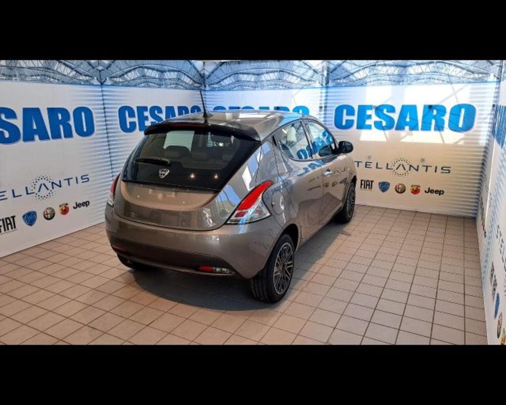 Lancia Ypsilon nuova a Aosta (4)