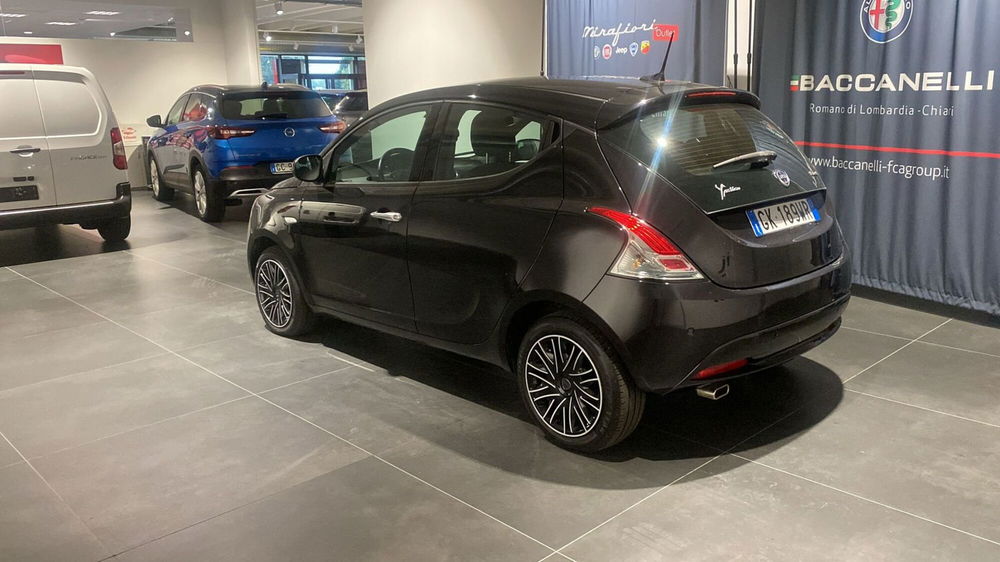 Lancia Ypsilon usata a Bergamo (2)