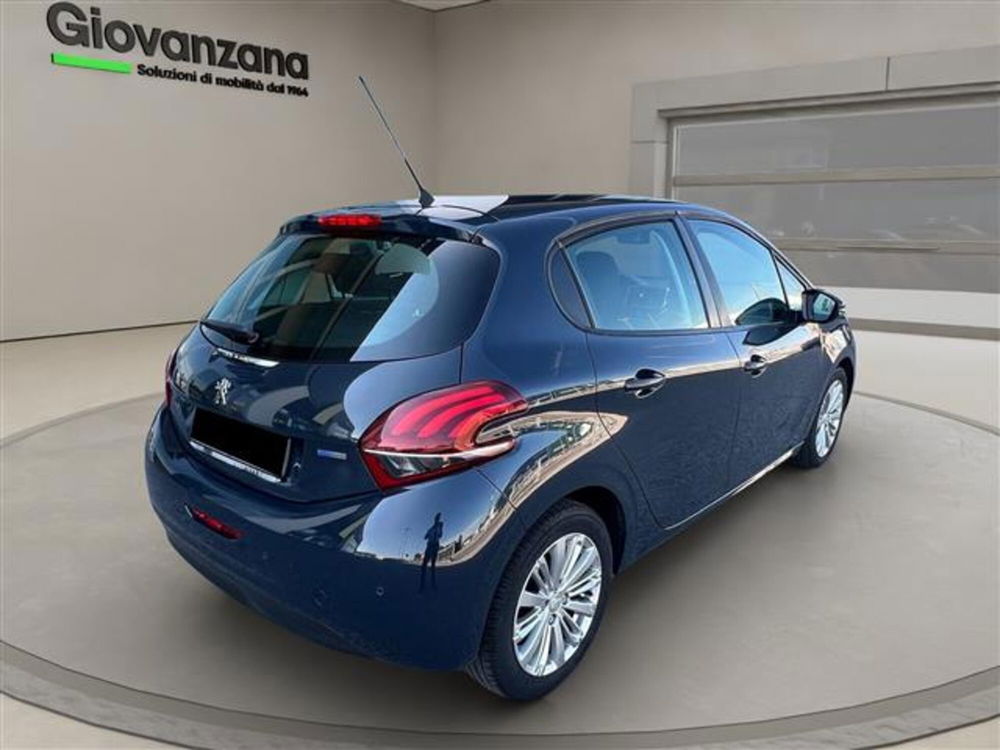 Peugeot 208 usata a Mantova (4)