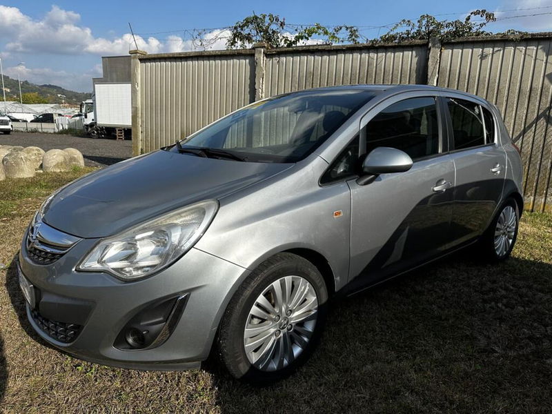 Opel Corsa 1.2 85CV 5 porte GPL-TECH Edition  del 2012 usata a Moncalieri