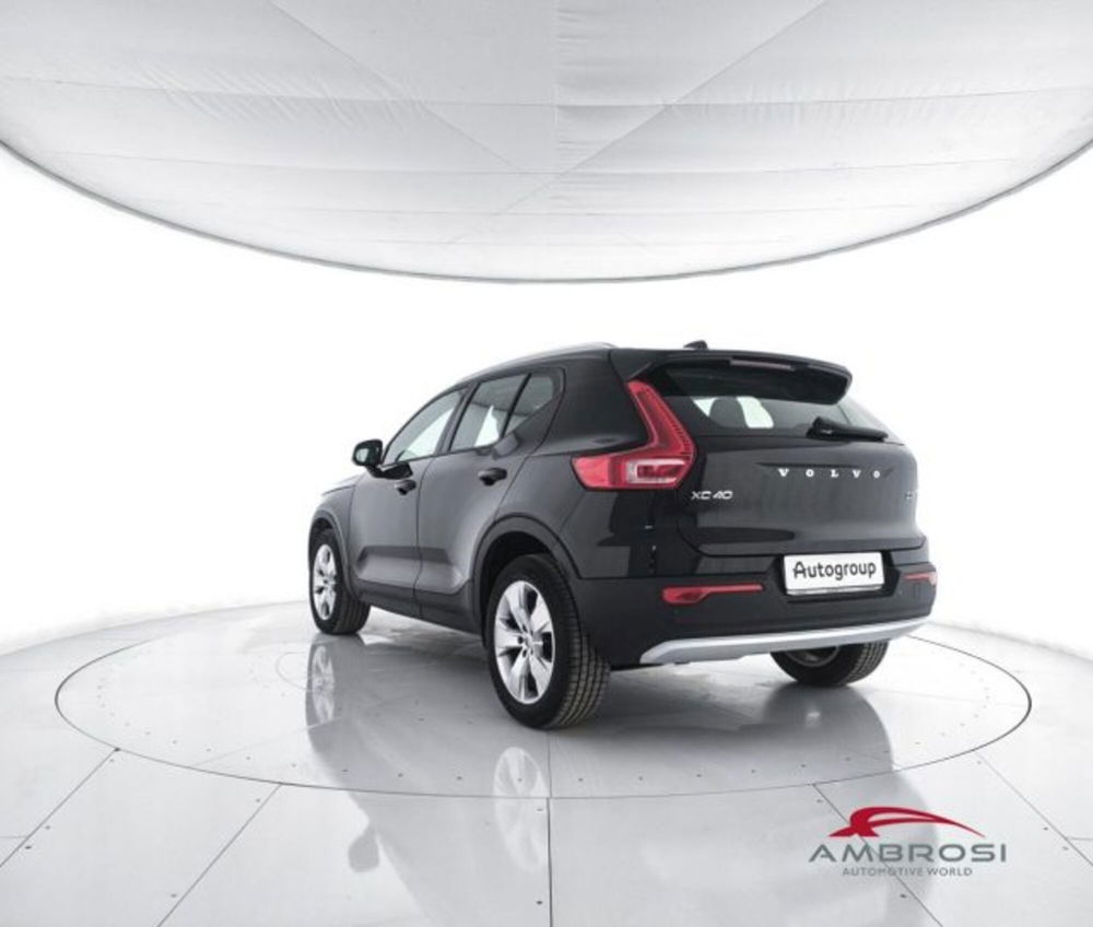 Volvo XC40 usata a Perugia (4)